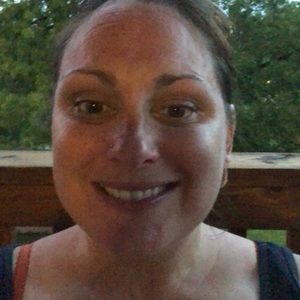 Meet your Posher, Alesha